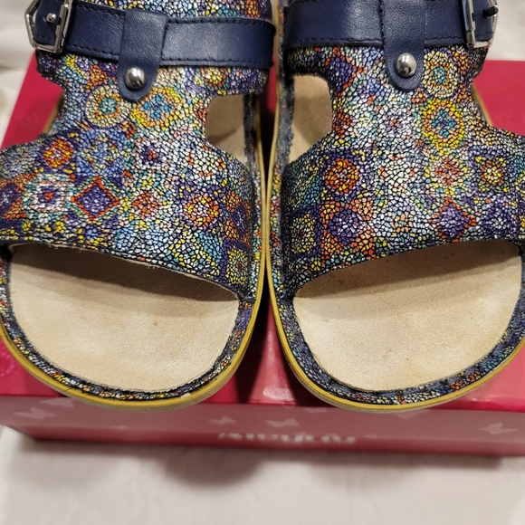 Alegria Peggy Aztec Dottie women's size 38 sandals - Picture 13 of 16
